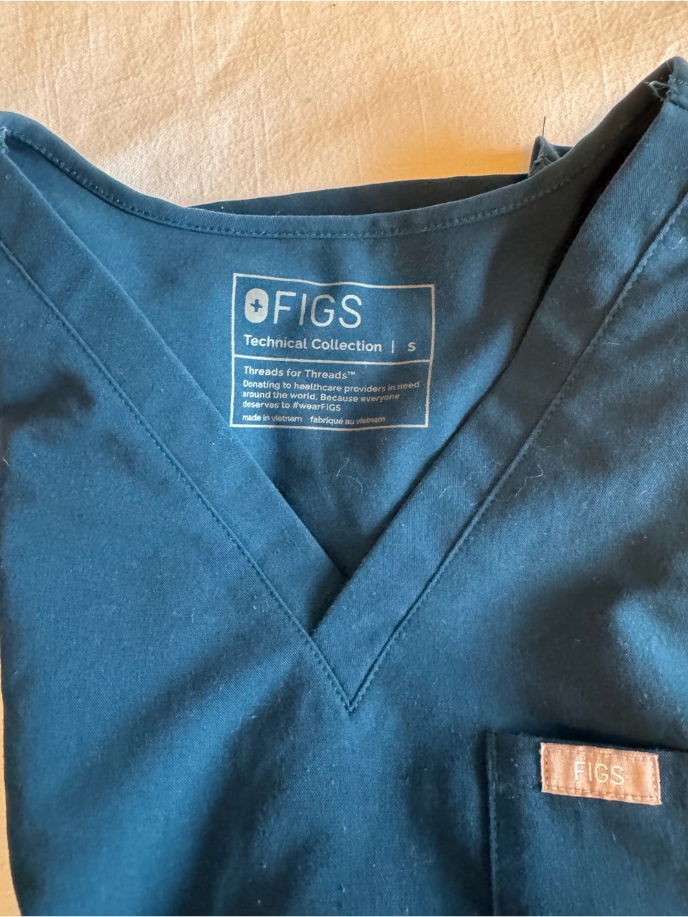 Figs Caribbean Blue Jogger Scrub Set - Picture 2 of 3
